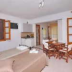 Marlitsis & Apartament Skopelos