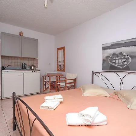 Marlitsis & * Skopelos