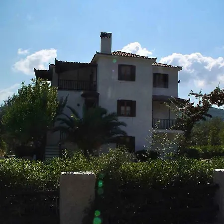 Marlitsis & * Skopelos