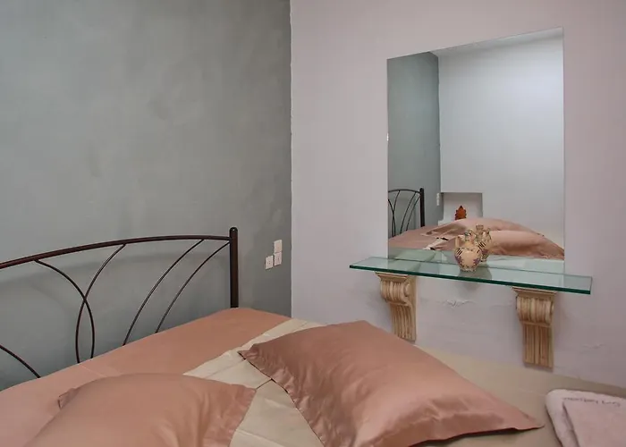 Marlitsis & דירה *