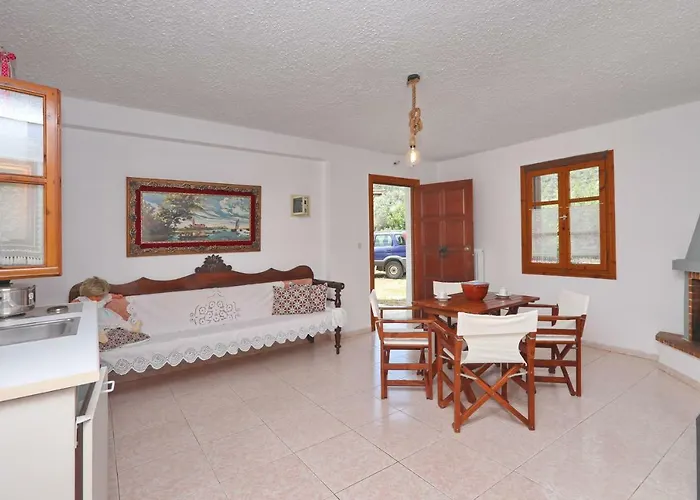 Marlitsis & סקופלוס טאון